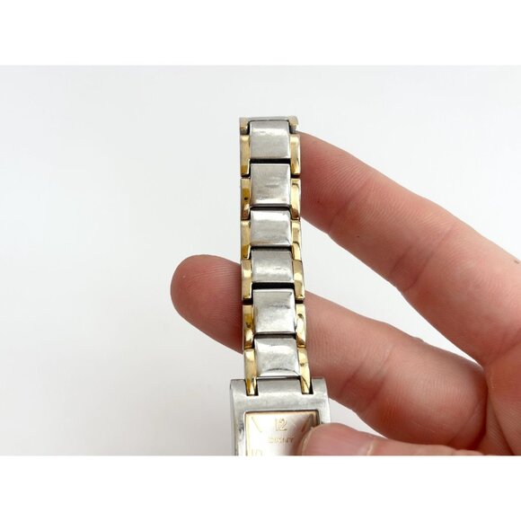 DKNY Dual Toned 250701 NY-3604 5ATM Vintage Women's Wristwatch - 17.5mm - WORKS! - Picture 10 of 13